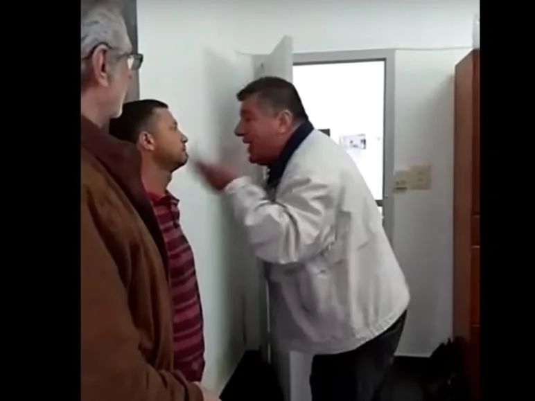 El actual jefe comunal trató de “chorro” y “kirchnerista” a su sucesor