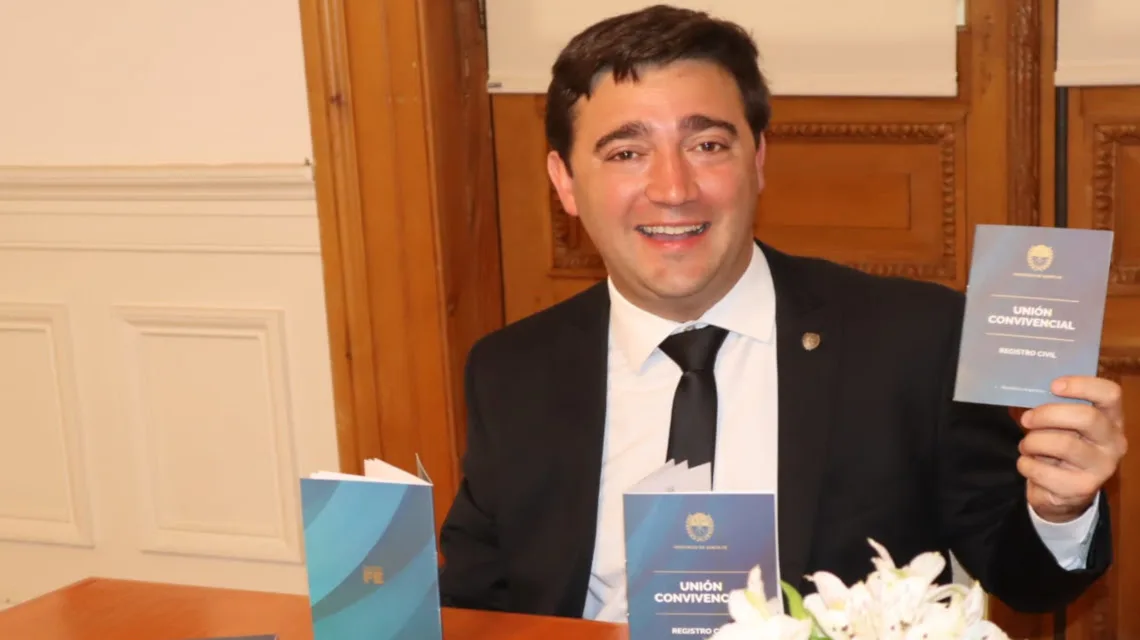 Inédito: la provincia de Santa Fe entregará libretas de unión convivencial