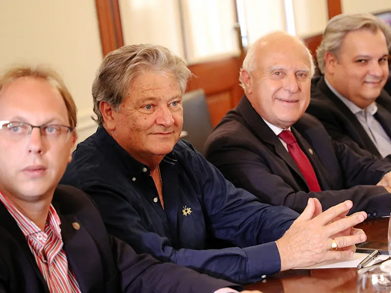 Lifschitz insiste en acelerar la transición y le envía un mensaje a Perotti