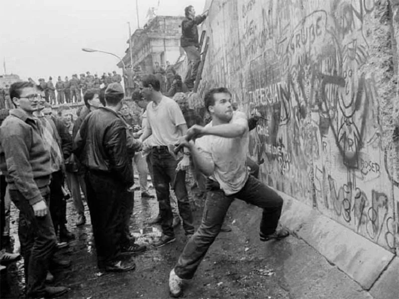Otro mundo: hace 30 años caía el Muro de Berlín, punto final de la Guerra Fría