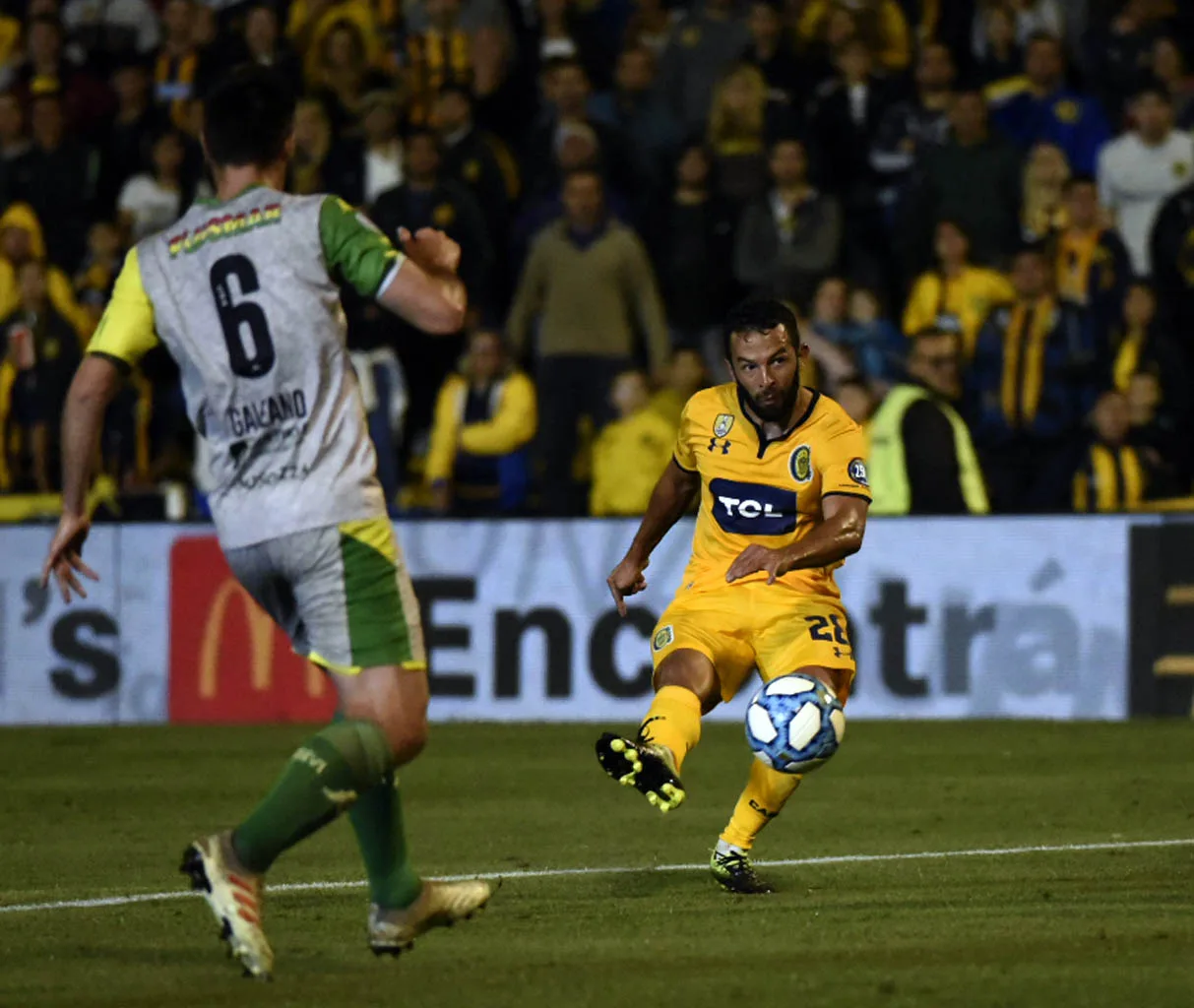 Central no te deja a Gamba: gran actuación y golazo del delantero