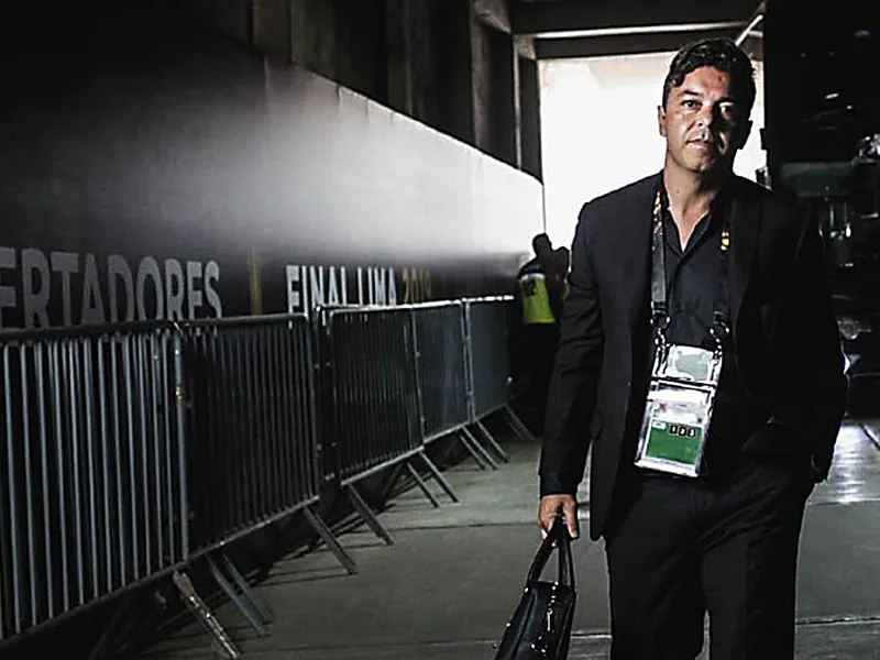 Gallardo debe decidir si seguirá al frente del plantel tras el duro golpe