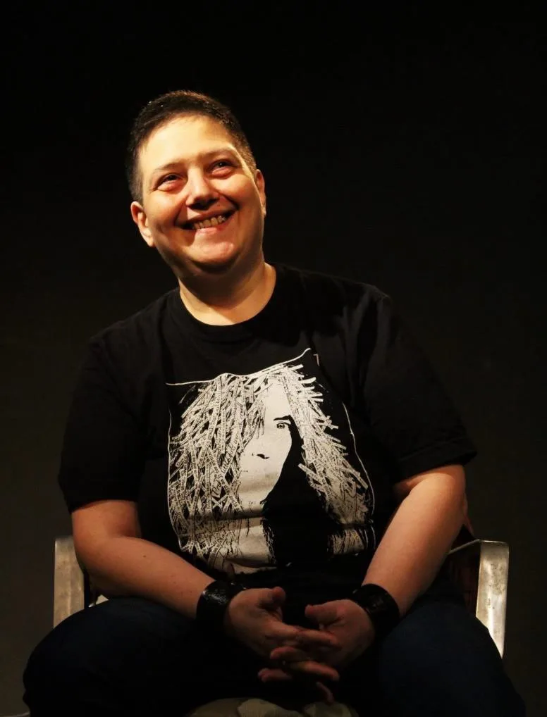 “Transgénica”, un viaje a la semilla de la poesía