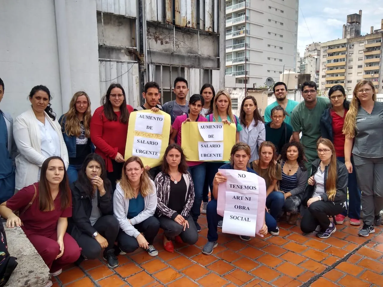 Médicos residentes de Pami están en negro y cobran 45 pesos la hora