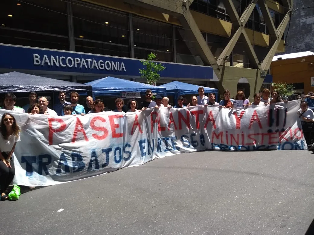 Contratados del Estado provincial endurecen la pelea