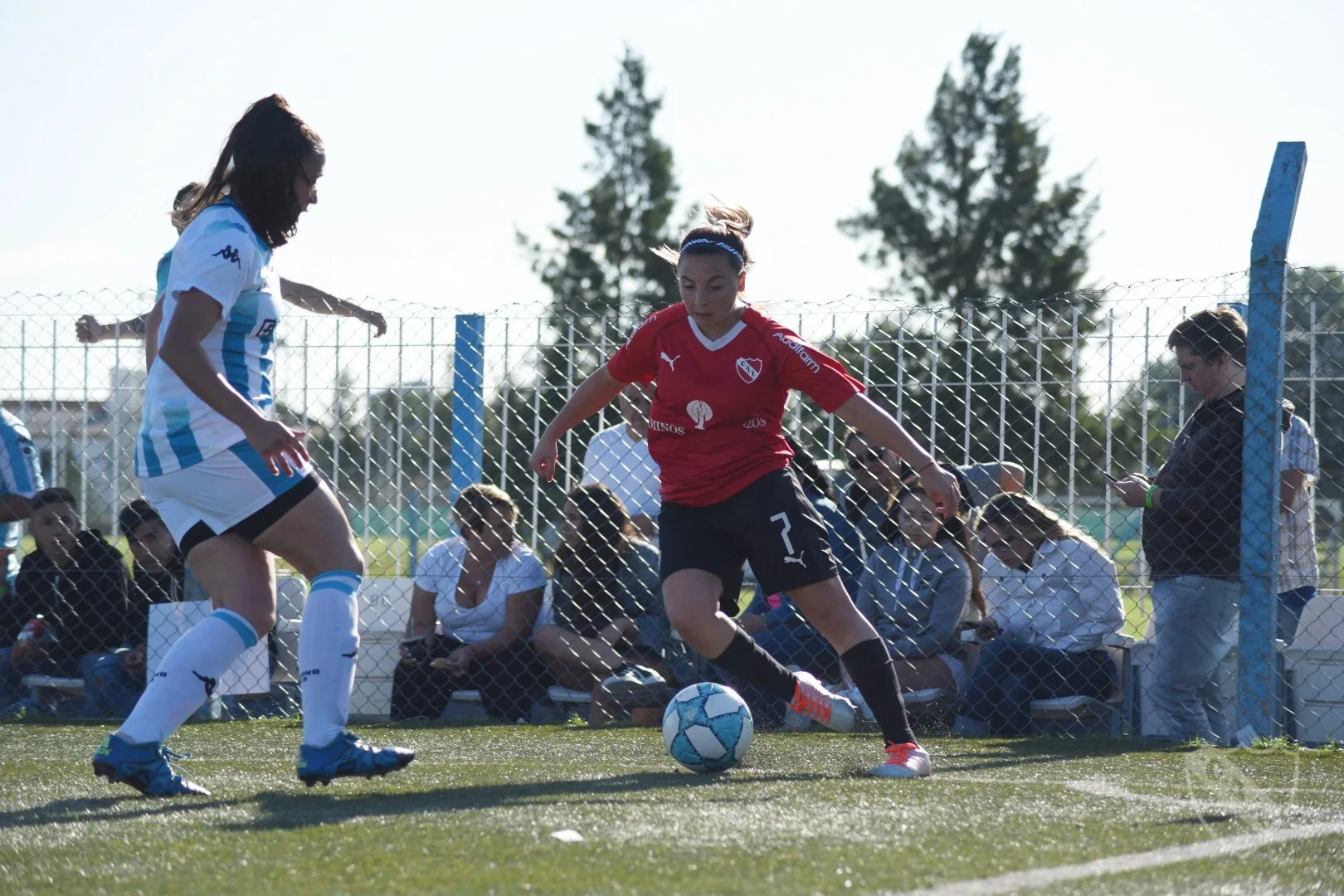 Racing ganó y se quedó con el clásico de Avellaneda