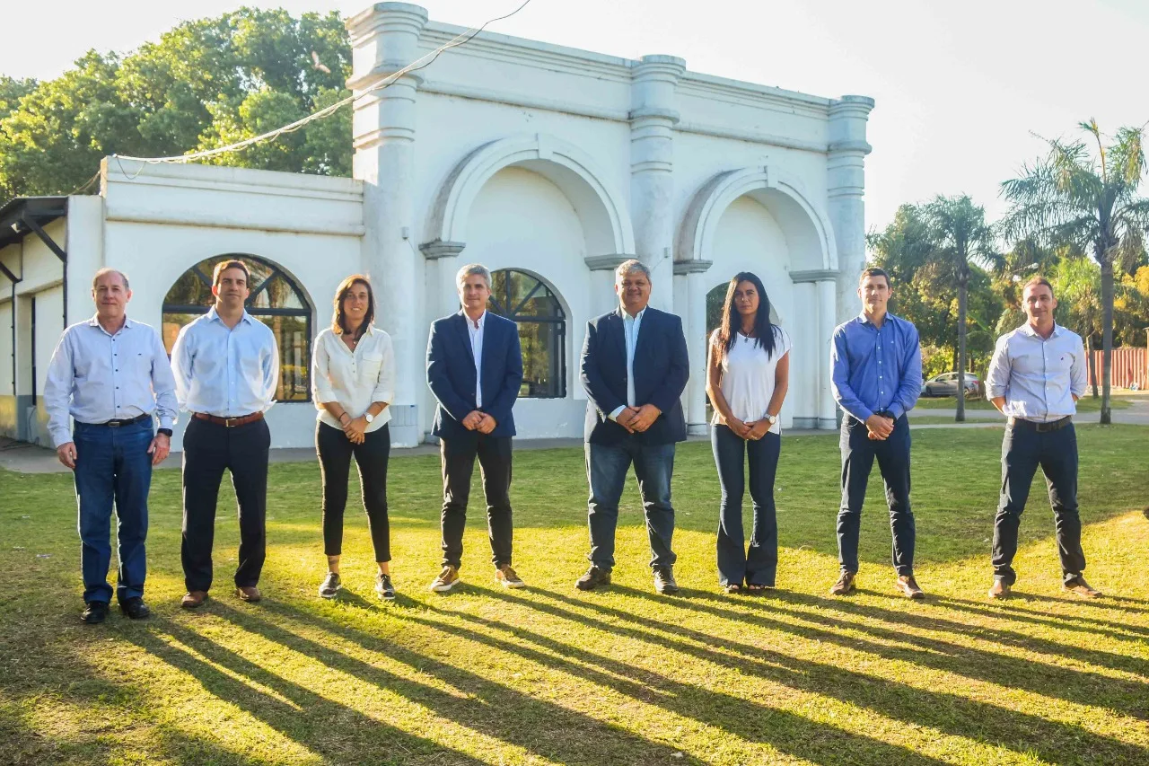 Villa Gobernador Gálvez: el intendente Alberto Ricci presentó su nuevo gabinete