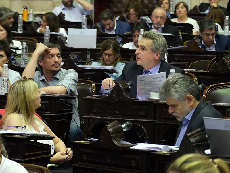 Se aprobó el proyecto de Rossi para financiar el reequipamiento de las FFAA