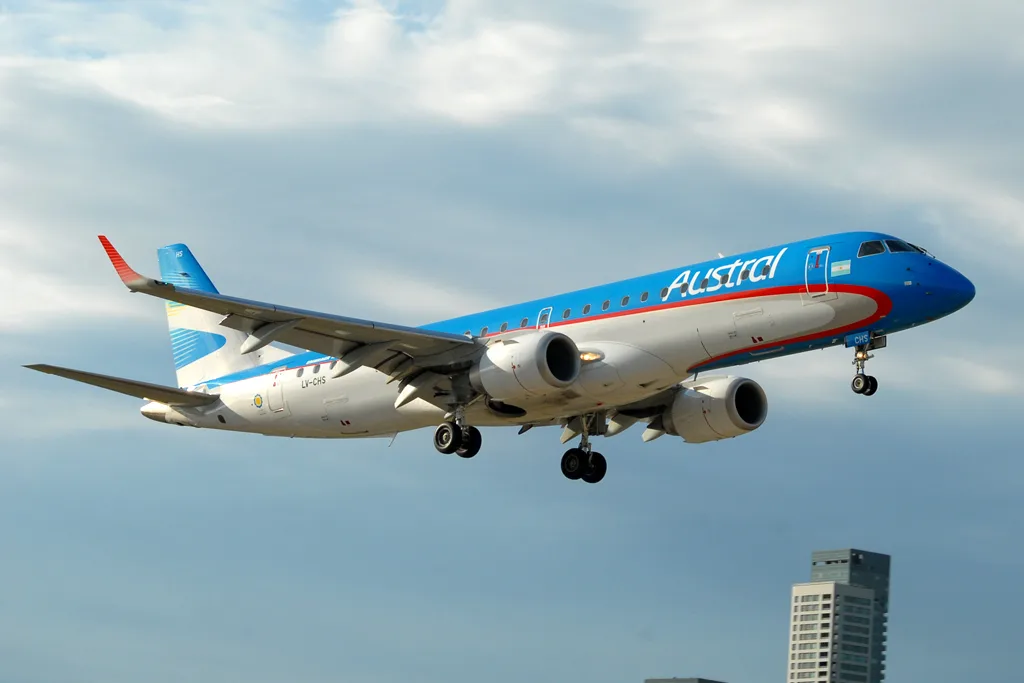 Investigan posible caso de trata de personas en un vuelo de Aerolíneas Austral