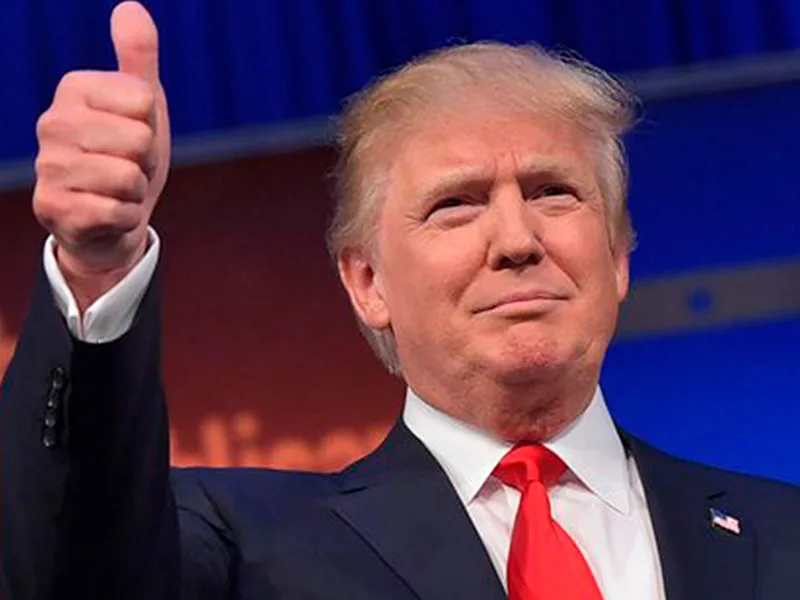 Trump se jacta por haber firmado el presupuesto militar más alto de la historia