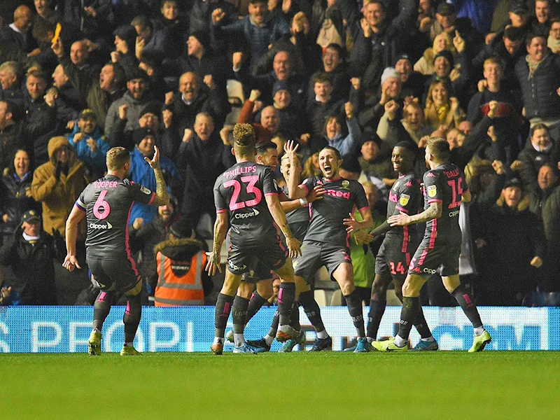 Otra locura del Leeds de Bielsa: triunfazo agónico para trepar a la cima
