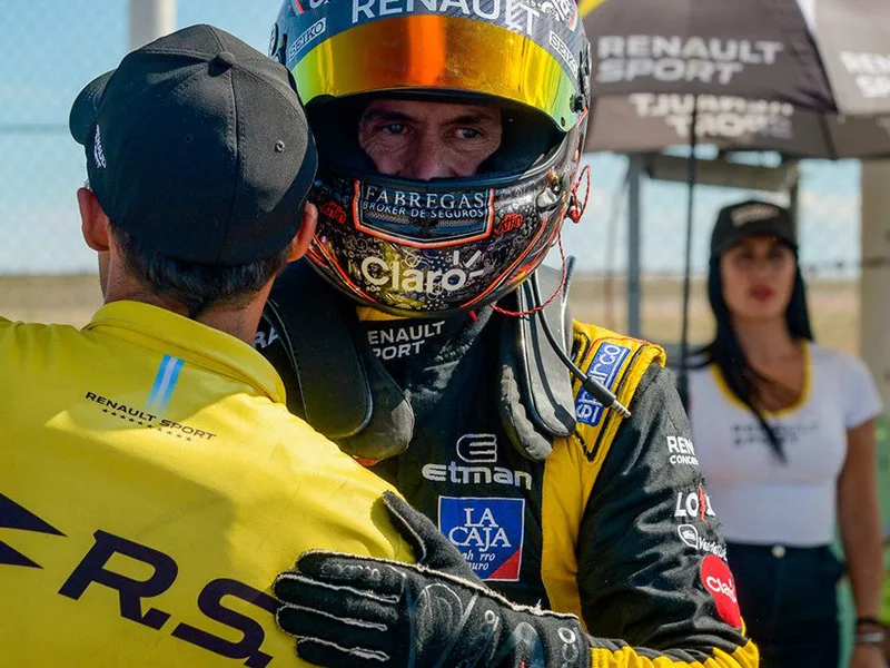 El tandilense Leonel Pernía (Renault Fluence) es el campeón del Súper TC 2000