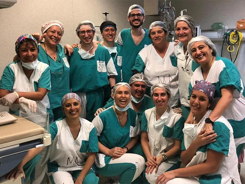 Hicieron una inédita intervención en la Maternidad Martin