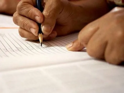 La tarea de restituir la palabra escrita, uno de los derechos más básicos