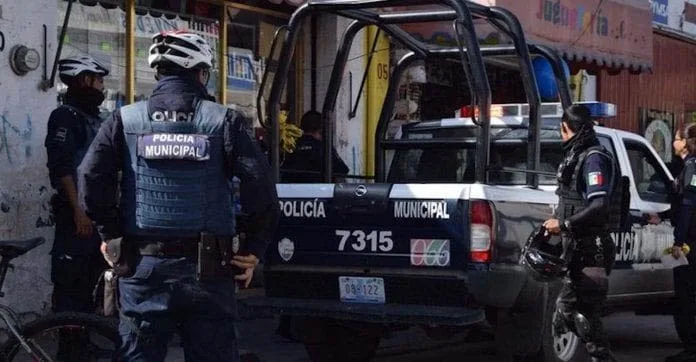Seis muertos y cinco heridos por ataque armado en el centro de México