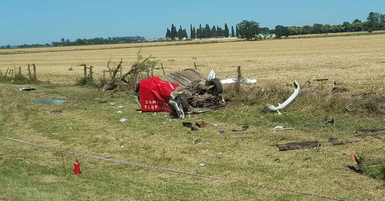 Tres jóvenes perdieron la vida en accidente automovilístico en Ruta 90 