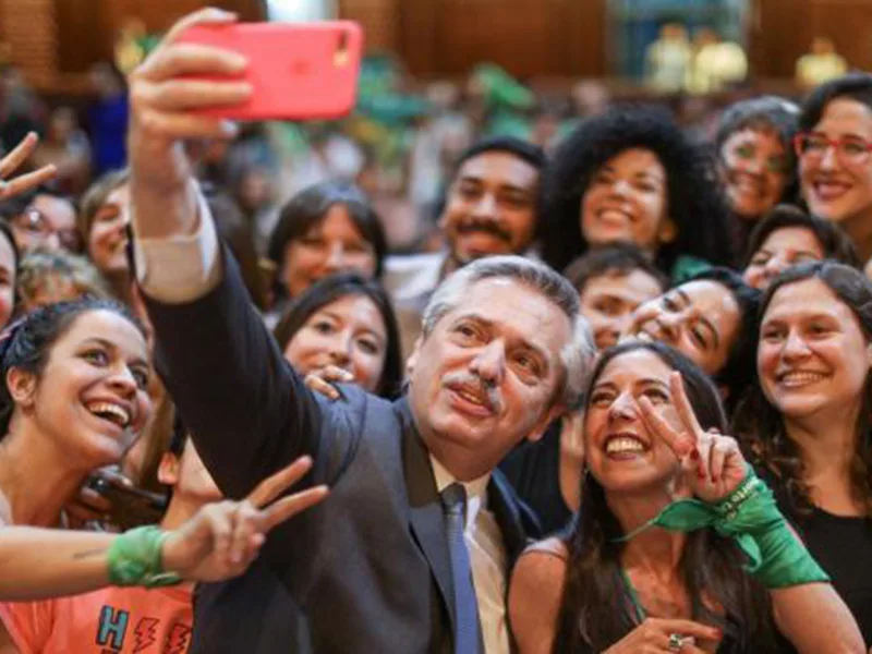 El presidente Fernández confirmó que impulsará el debate sobre el aborto en 2020