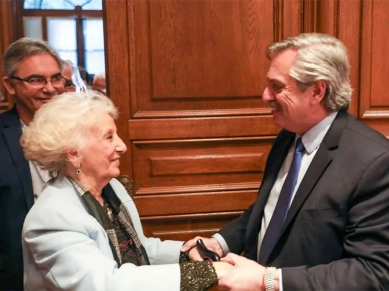 Carlotto tras la asunción: "Fue el acto más maravilloso de la historia reciente"