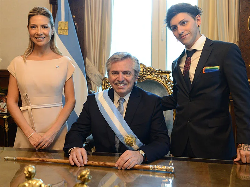 La primera foto de Alberto Fernández en el sillón de Rivadavia