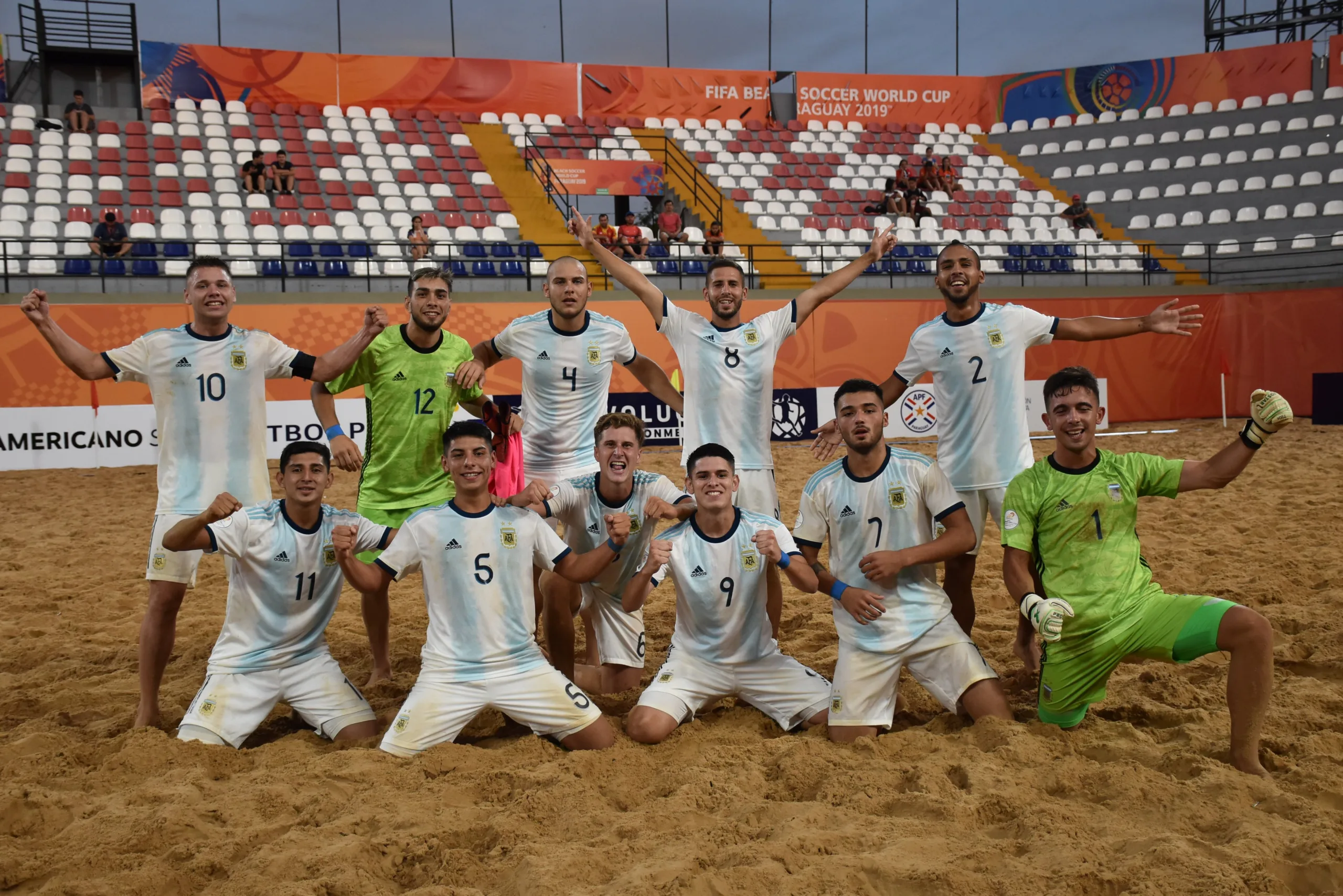 Fútbol Playa: con goles rosarinos, Argentina venció a Brasil