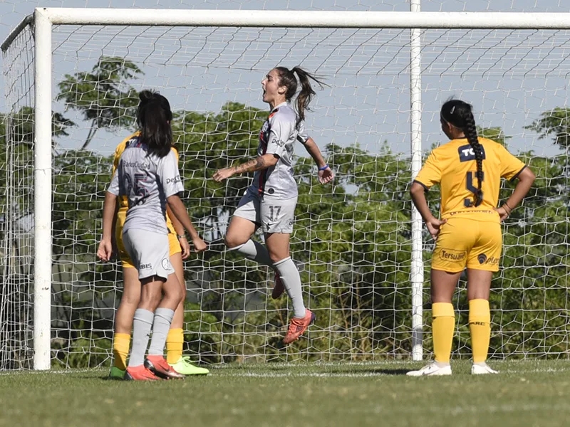 Central cayó 4-1 ante San Lorenzo en el último partido del año