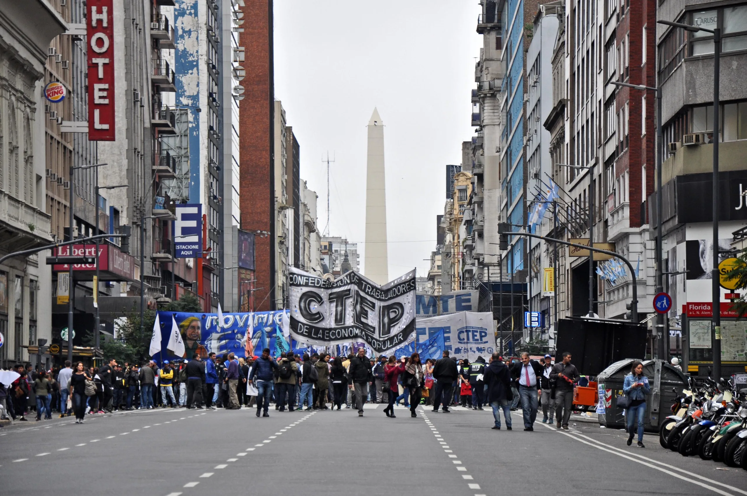 Lanzan en Ferro un sindicato de trabajadores de la economía popular