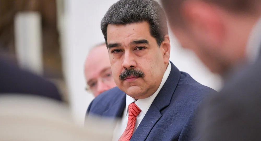 Maduro activó la orden de captura por conspiración de Juan Guaidó