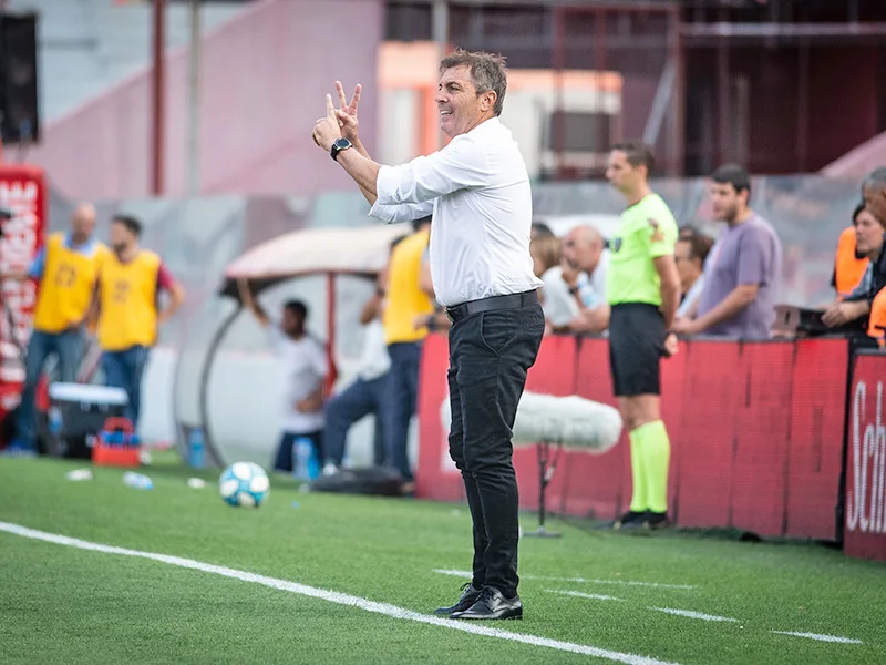 Kudelka ya le avisó a los directivos de Newell's los puestos que quiere reforzar