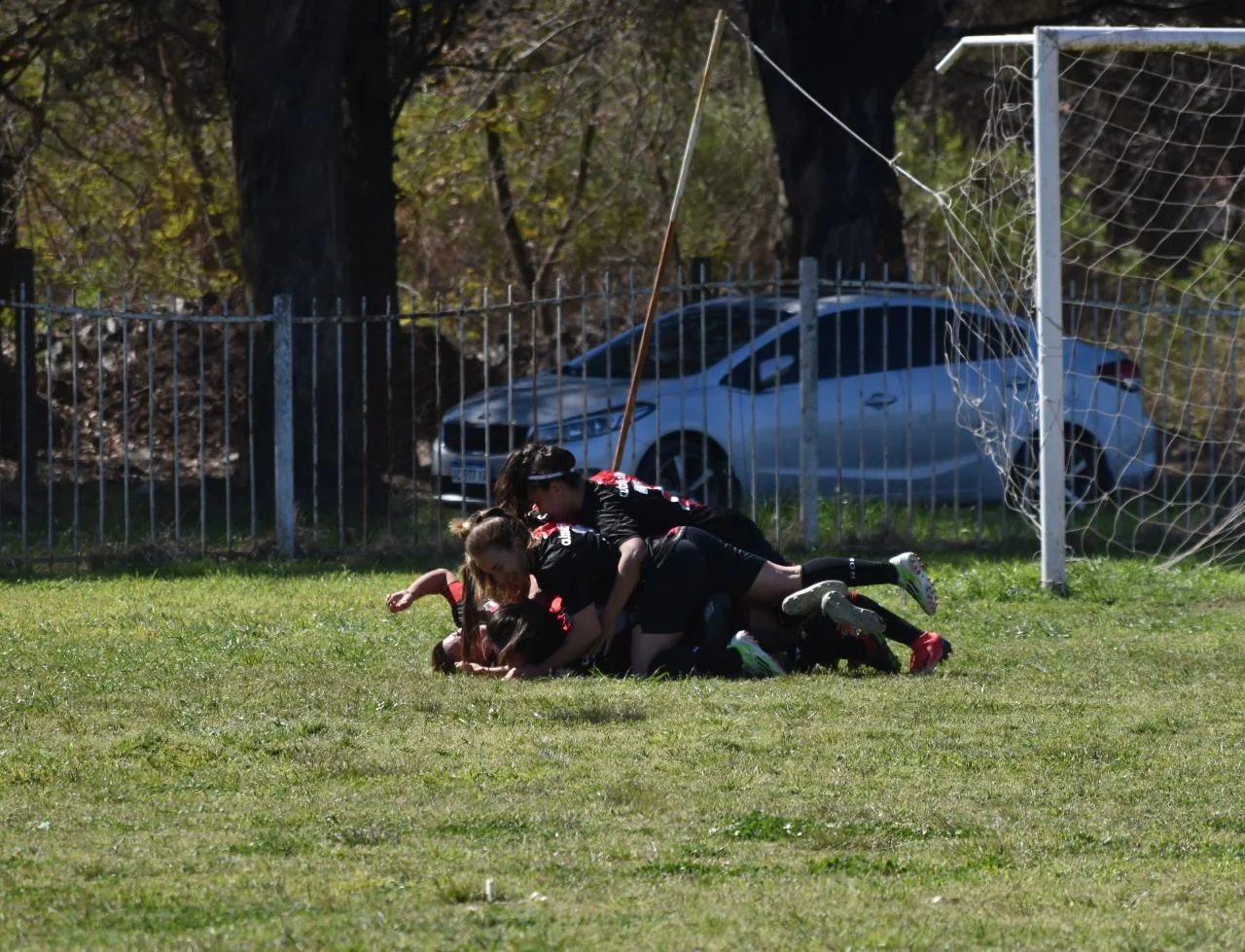 Si Newell's derrota a Pablo VI se coronará campeón del torneo local