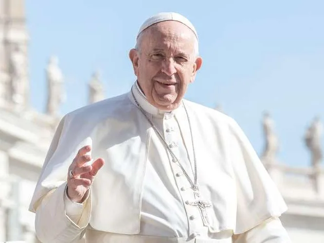 El Papa pedirá por los católicos en China y por una robótica "al servicio" del hombre