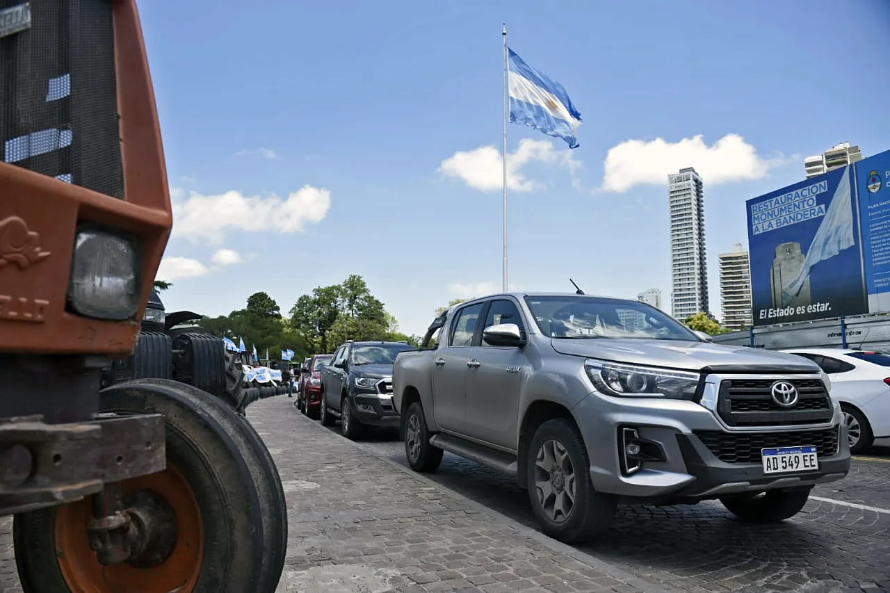 Ruralistas autoconvocados llegaron al Monumento: no quieren retenciones