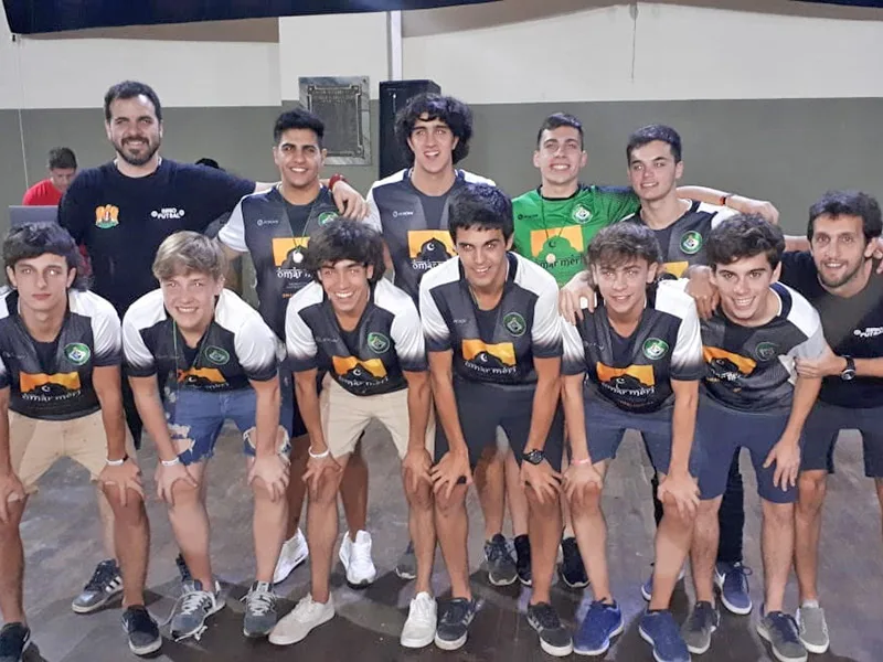 La cuarta de Sirio, bicampeona de la Rosarina, jugará un torneo en Murcia