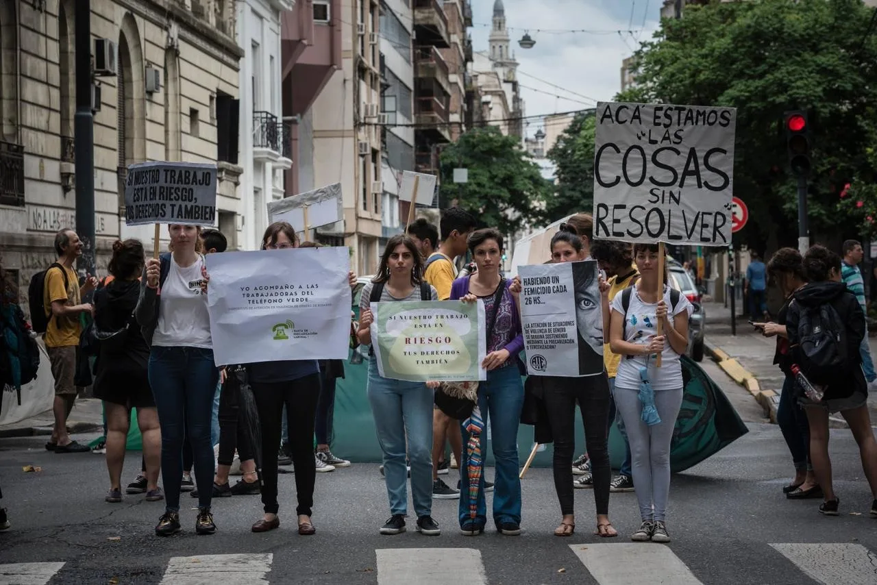 Teléfono Verde: el municipio propuso extender los contratos hasta marzo