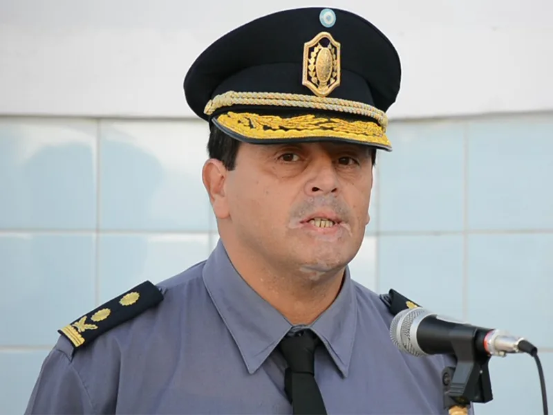 Imputan a jefe de Policía de Rosario por sacar custodias a edificios públicos