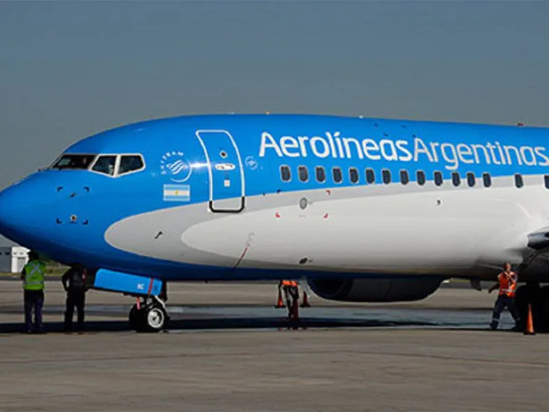Investigan pérdida millonaria en Aerolíneas por contrato irregular con Galicia