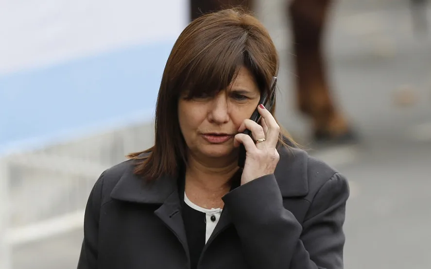 Las pistolas Taser que Patricia Bullrich compró en julio nunca llegaron al país