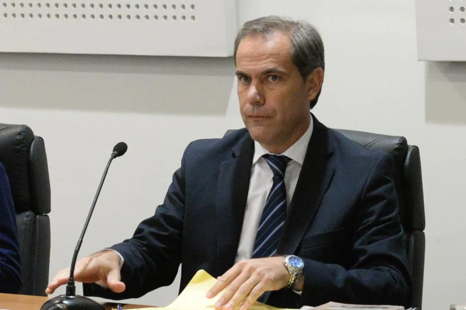 Prescribió la causa que debía investigar a comisario por enriquecimiento ilícito