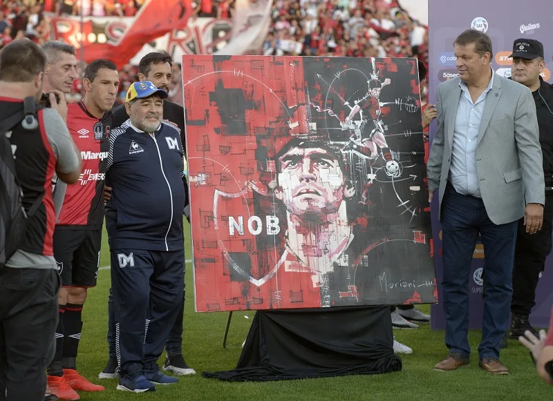 "Unos me van a aplaudir y otros me van a putear", dijo Maradona