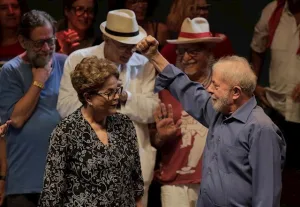 Reapareció Lula y demolió al actual presidente de Brasil: “Bolsonaro parece el capitán del Titanic”