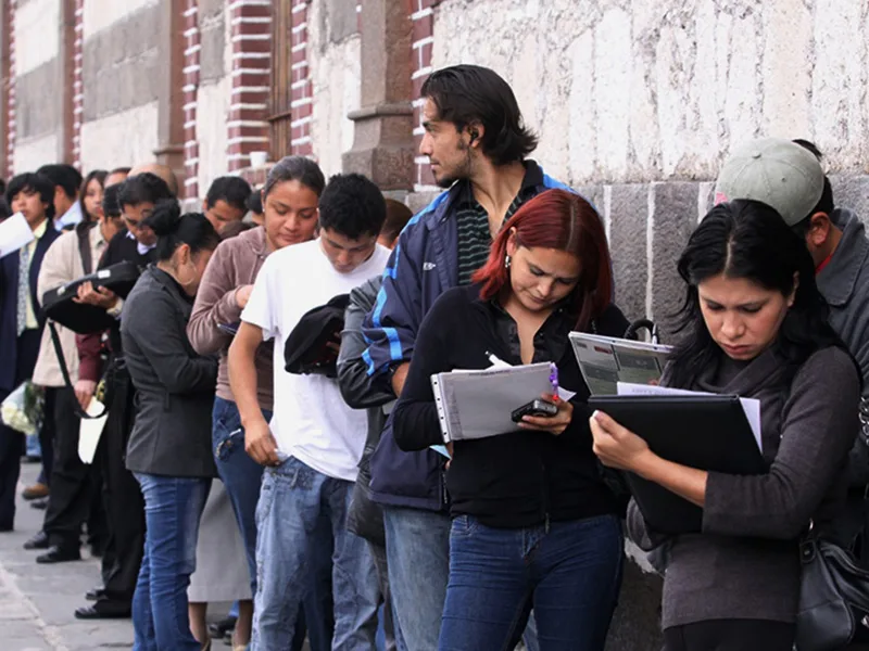 Crece fuerte el desempleo en el mundo, con récords en Estados Unidos y España
