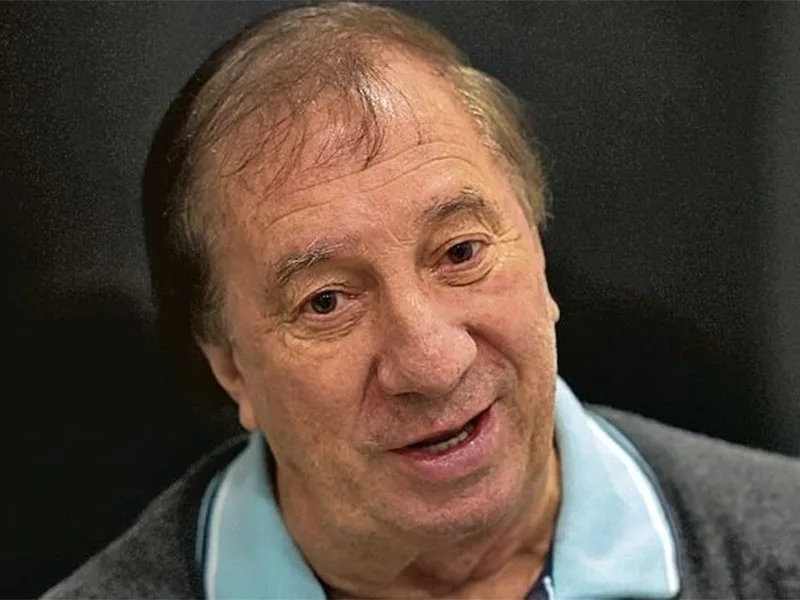 Carlos Bilardo tiene coronavirus pero está "asintomático y en buen estado"