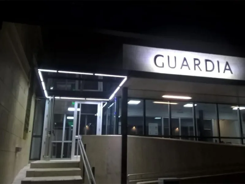 Tiroteo entre bandas dejó un adolescente muerto y tres heridos en la capital provincial
