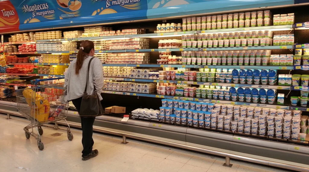 Supermercados del interior se suman al boicot contra La Serenísima por un cobro adicional en fletes