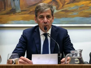 Aislaron al intendente de Santa Fe Emilio Jatón por contacto estrecho con un caso de coronavirus
