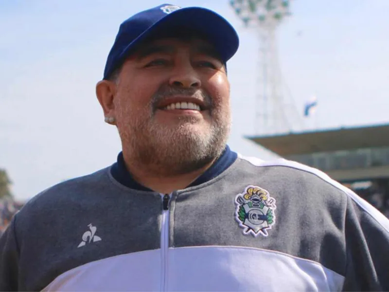 Según la autopsia, Maradona murió de un "edema agudo de pulmón" y una "insuficiencia cardíaca"