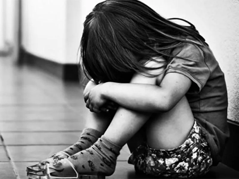 Triple abuso sexual: padrastro de Bermúdez condenado a 18 años de cárcel