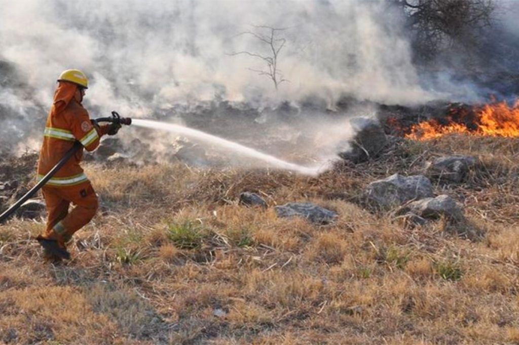 Hay cinco focos activos de incendios ubicados en Chubut ...