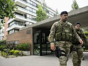 Condenan a jefe policial a tres años por integrar la banda de Alvarado y lo multan con 50 millones