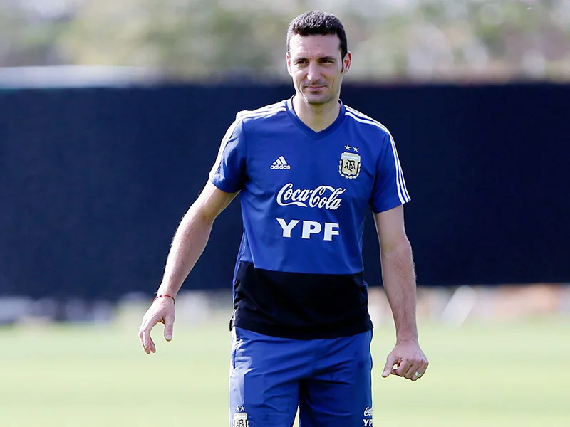 Scaloni desactivó la polémica con Gallardo: "¿Cómo no le va a gustar a un DT dirigir la Selección?"