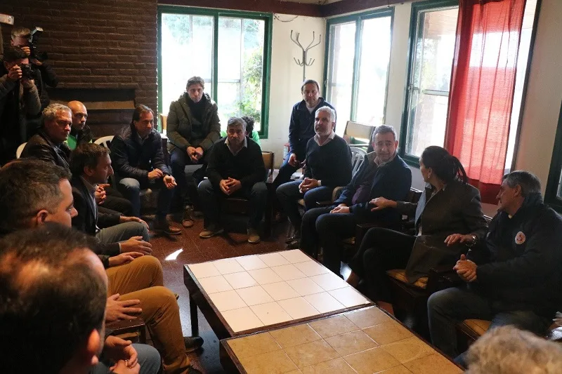 Unidos por el fuego: intendentes y presidentes comunales del Paraná se constituyeron como Foro